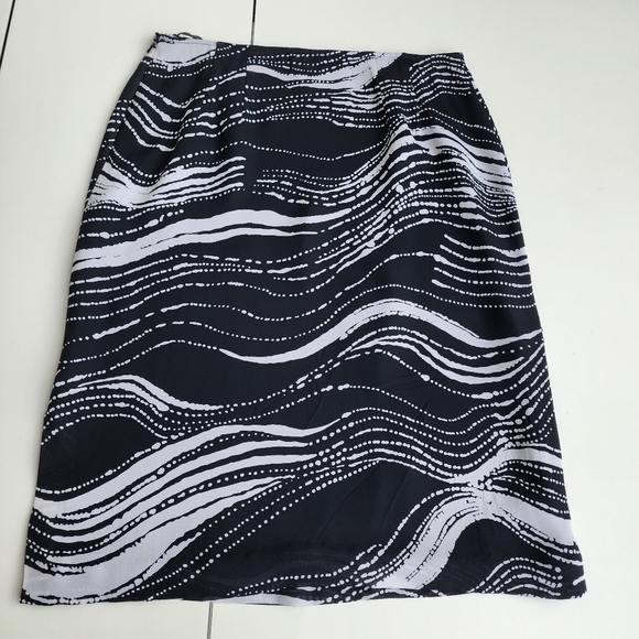 Knee-length Black and White Pencil Skirt for Cocktail - Picture 1 of 11
